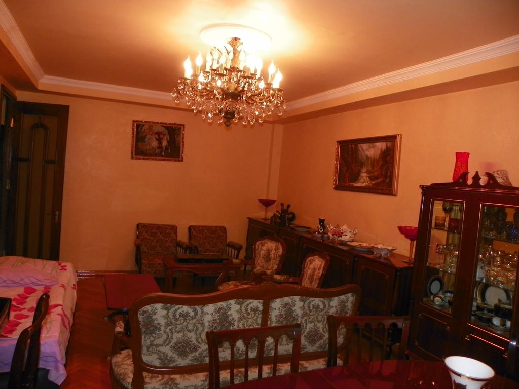 Apartment Rusudan Batumi Room photo